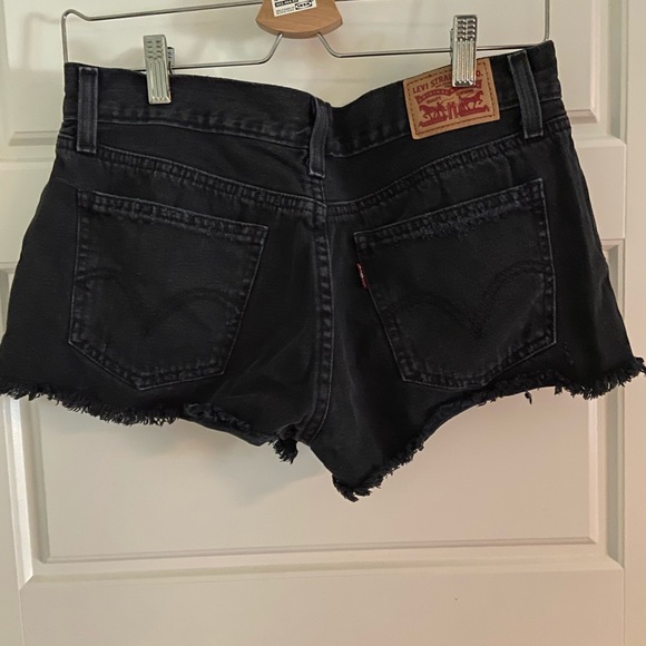 Levis short - Picture 2 of 3